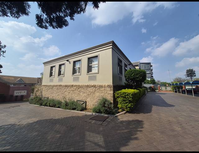 585M² OFFICE FOR SALE IN RIVONIA